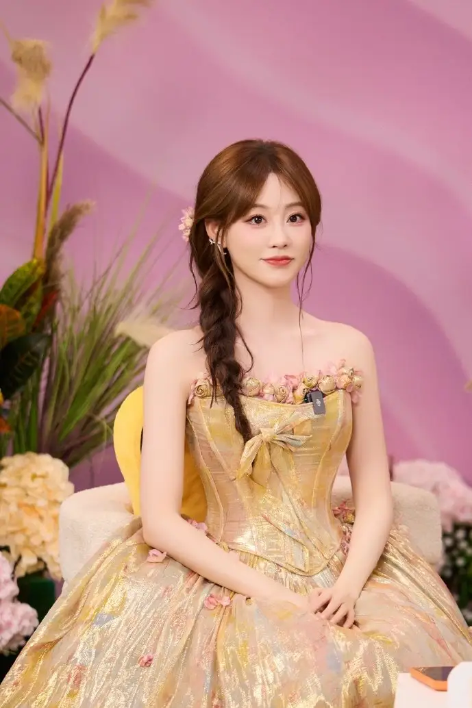 年轻人换发型数据对比